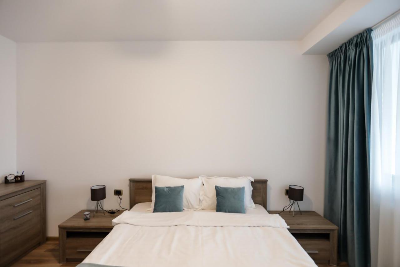 Isaran Apartament With Panoramic City View ブラショフ エクステリア 写真