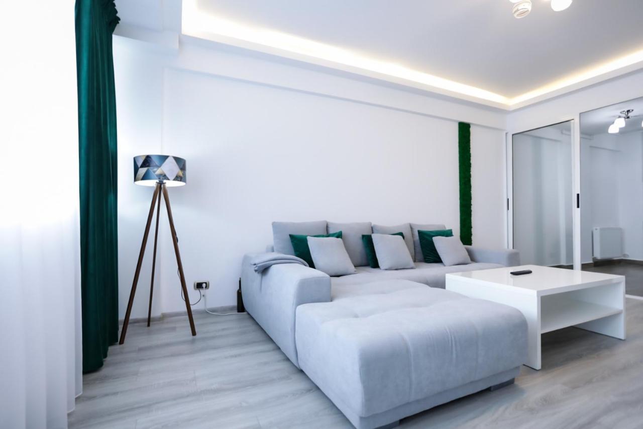 Isaran Apartament With Panoramic City View ブラショフ エクステリア 写真
