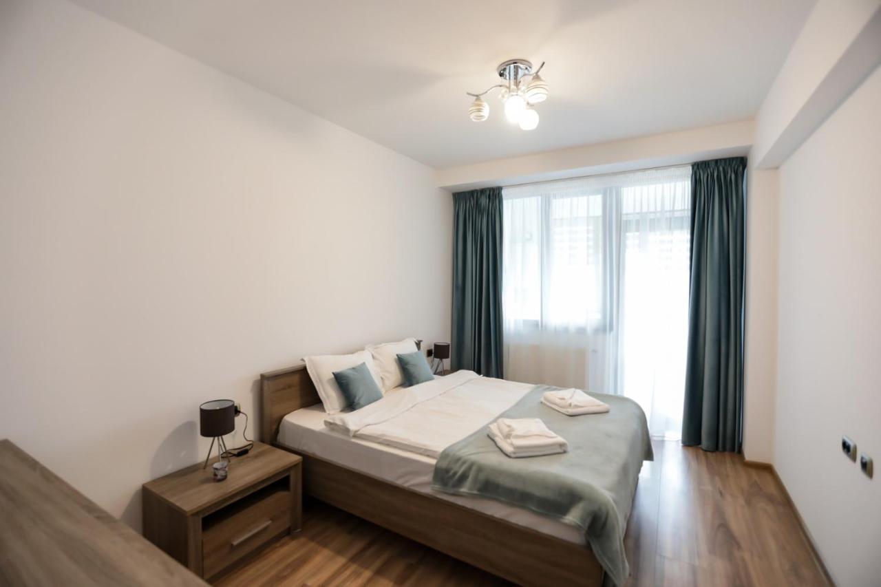 Isaran Apartament With Panoramic City View ブラショフ エクステリア 写真