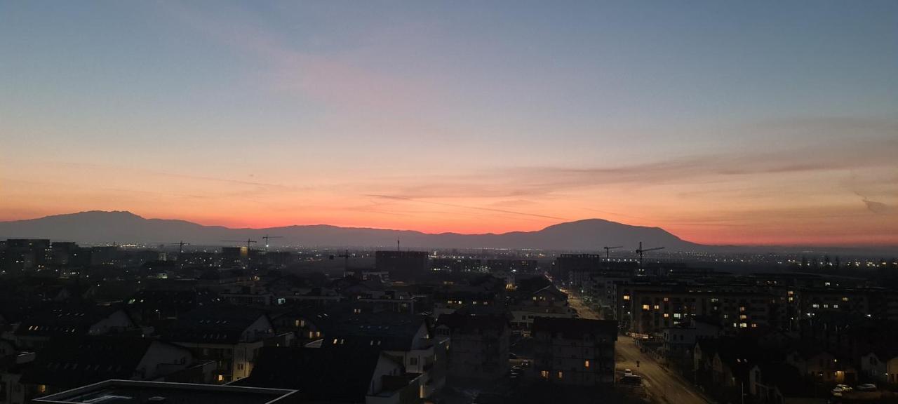 Isaran Apartament With Panoramic City View ブラショフ エクステリア 写真