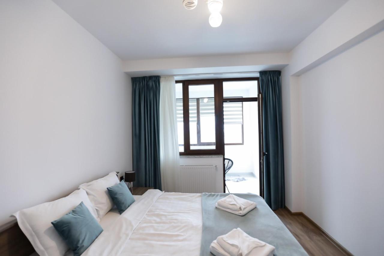 Isaran Apartament With Panoramic City View ブラショフ エクステリア 写真